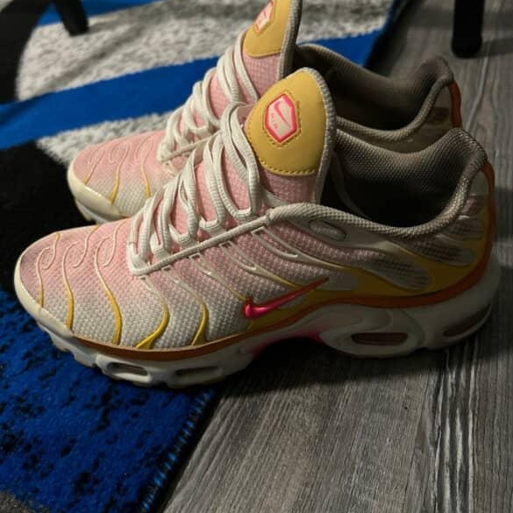 Nike Vapormax Size 8 Woman's 6.5 Mens